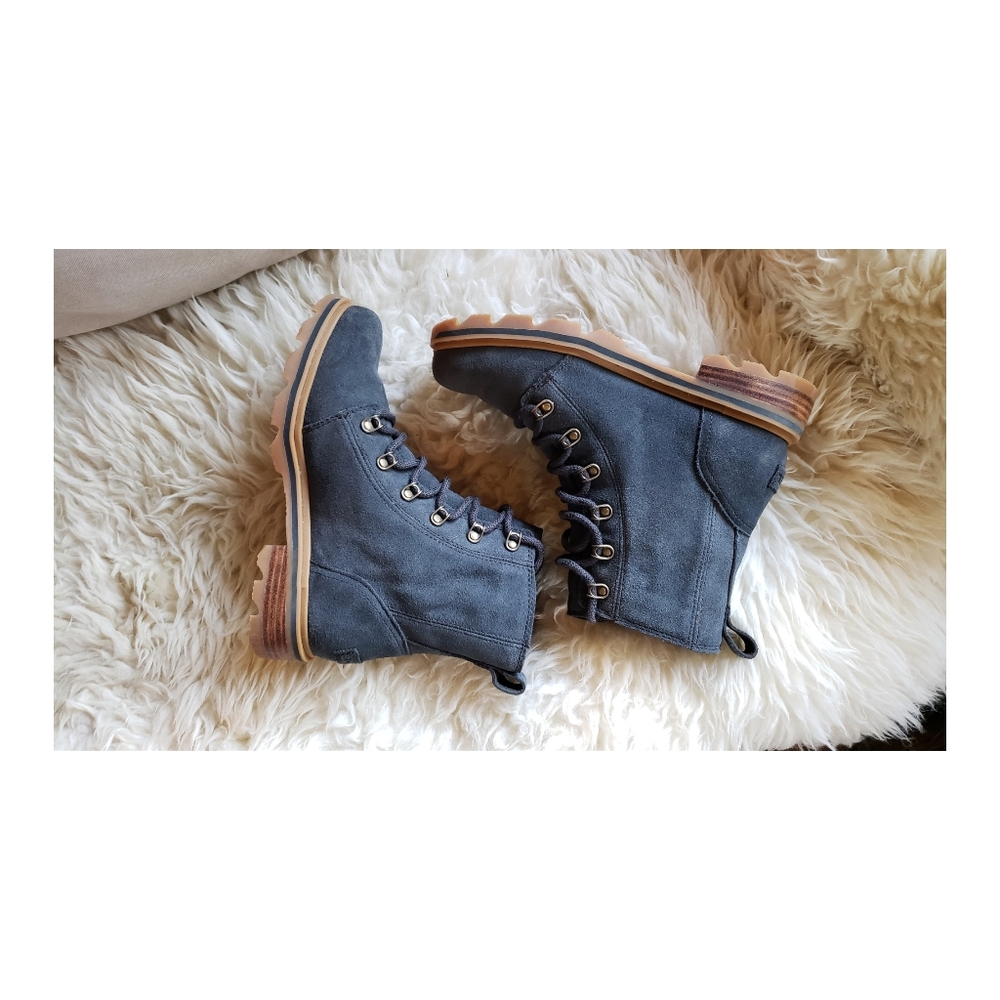 NWOT Sorel Lennox Lace Boot Waterproof